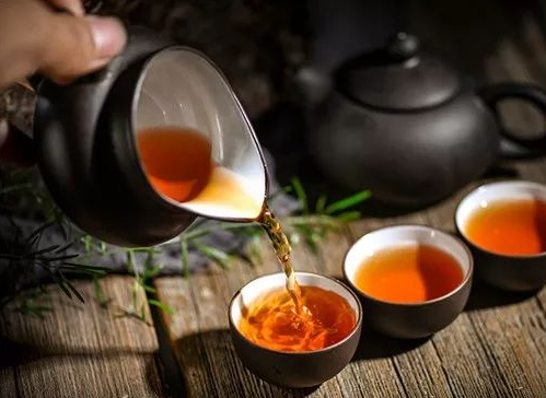 为什么湘哥黑茶要拼配茶梗？